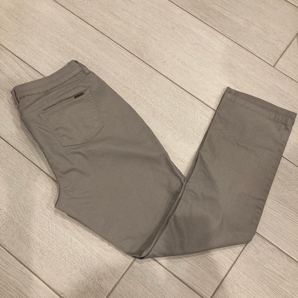 Jennifer Lopez Grey jeans